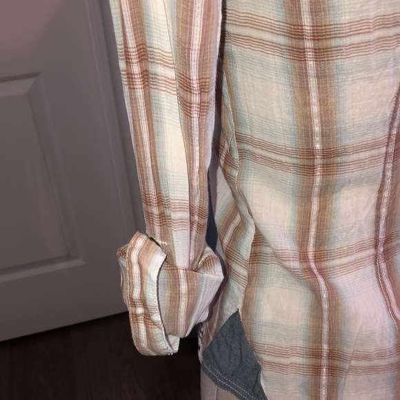 Guess - Picture 6 of 12